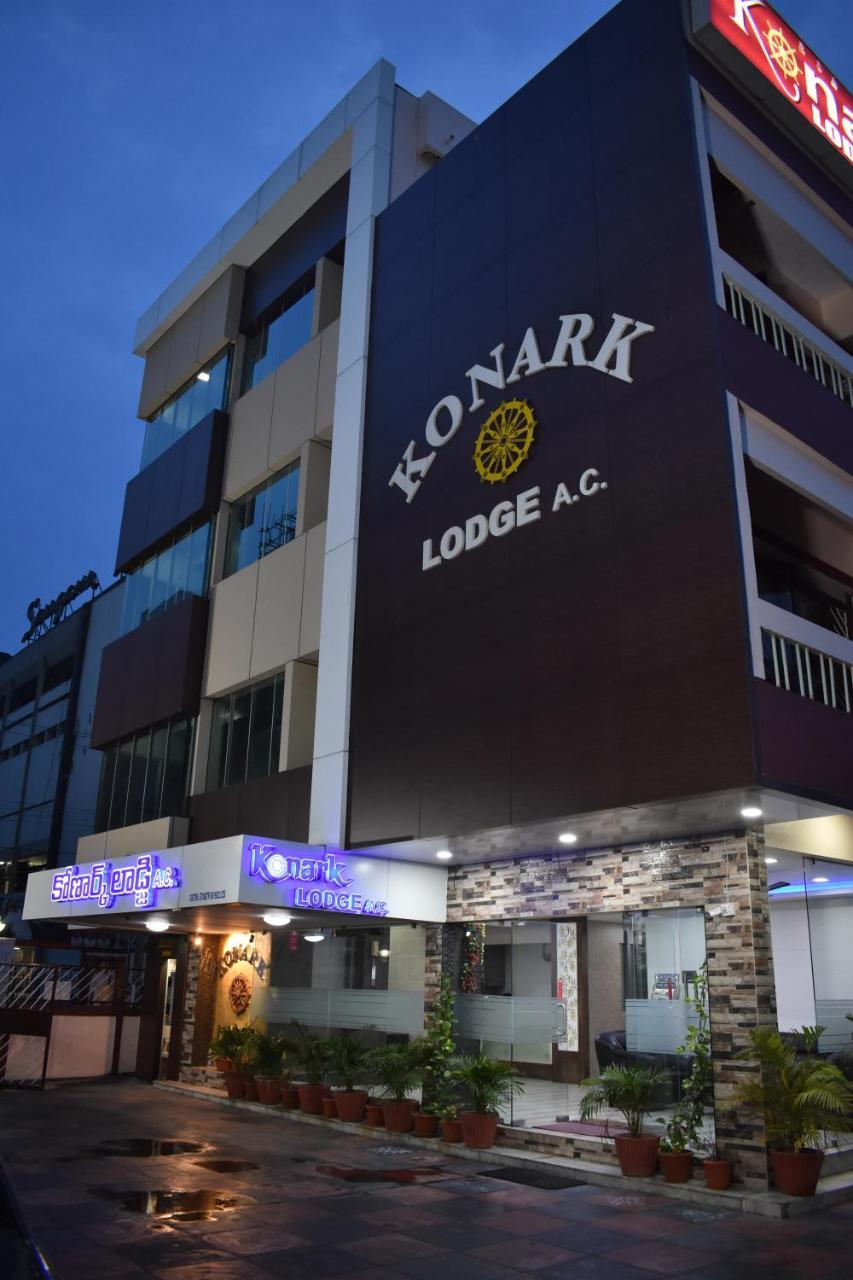 Konark Lodge Visakhapatnam Dış mekan fotoğraf