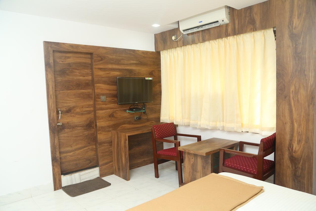 Konark Lodge Visakhapatnam Dış mekan fotoğraf